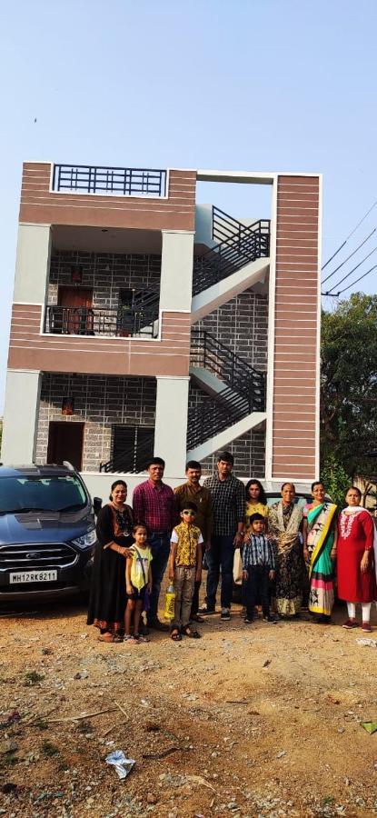 Veeru Homestay Hospet Eksteriør billede