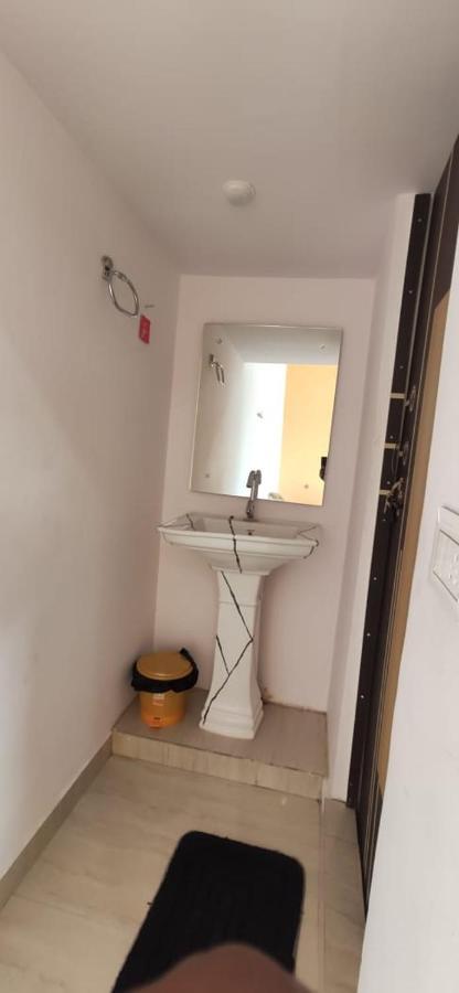 Veeru Homestay Hospet Eksteriør billede