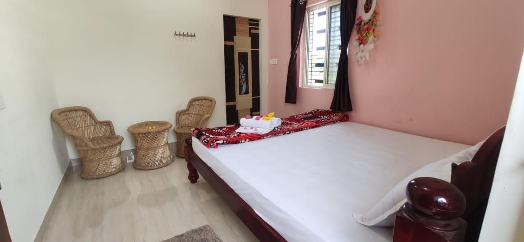 Veeru Homestay Hospet Eksteriør billede